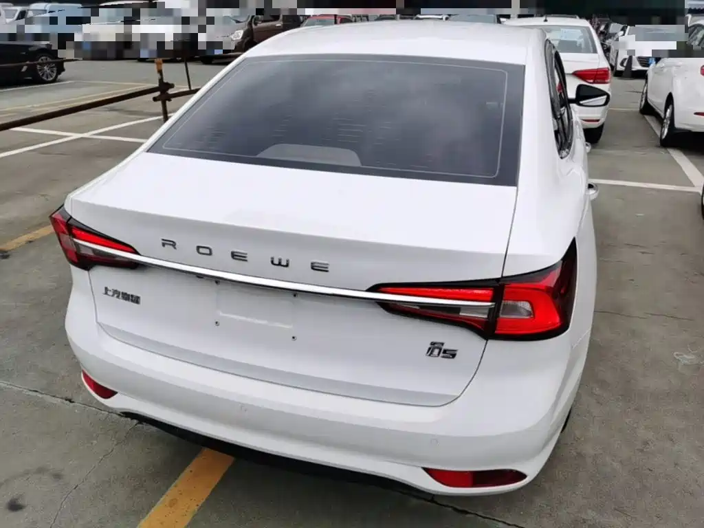 Roewe i5 — фото 6
