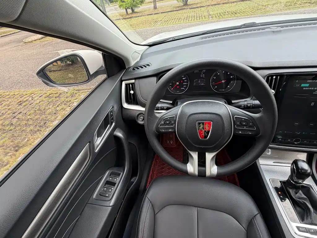 Roewe i6 Classic — фото 10