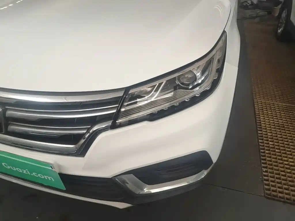 Roewe RX3 — фото 24