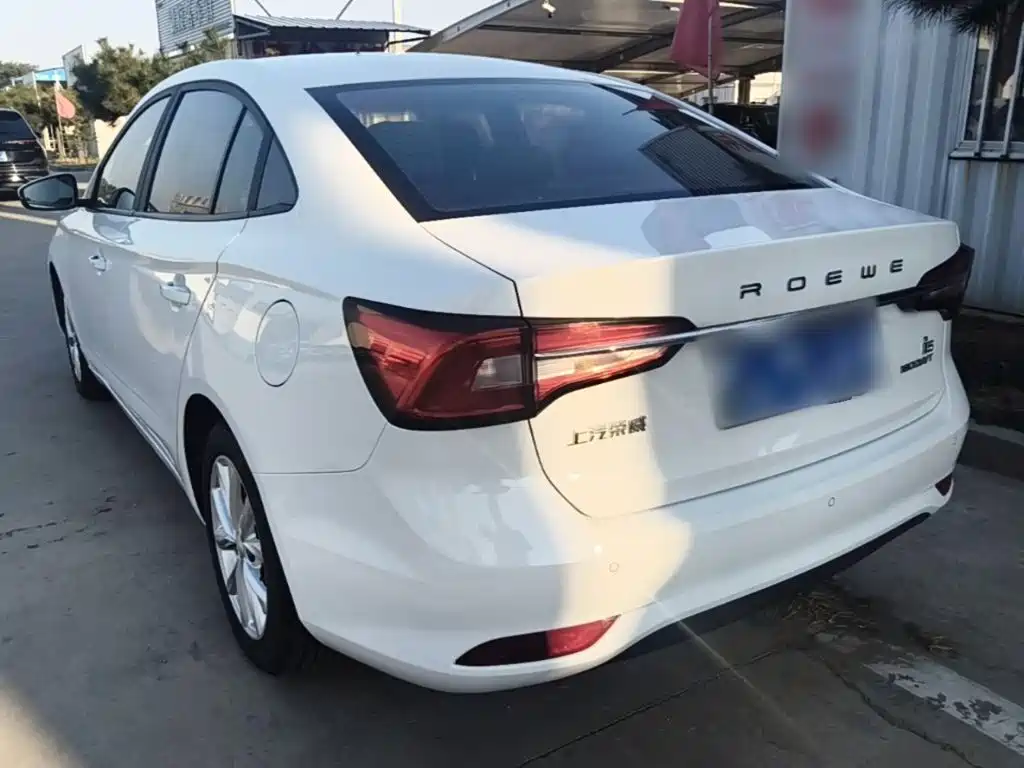 Roewe i5 — фото 5