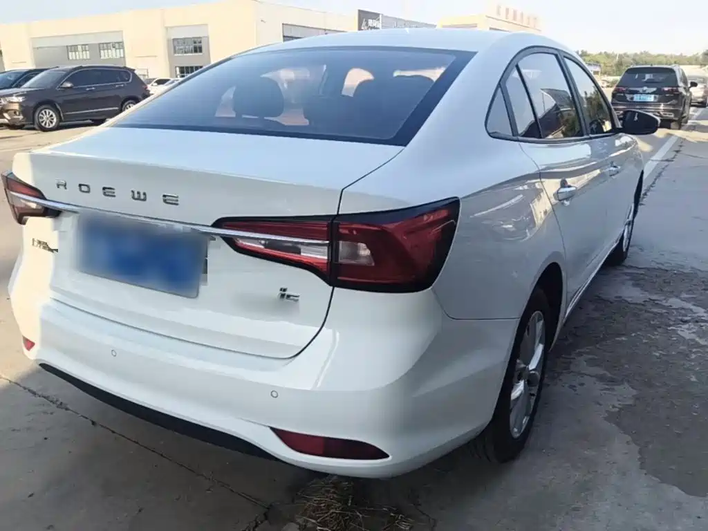 Roewe i5 — фото 7