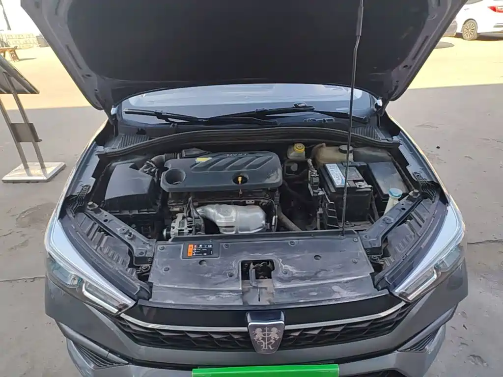 Roewe i5 — фото 20