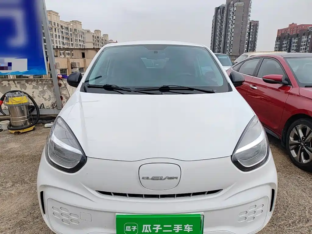 Roewe Clever — фото 3