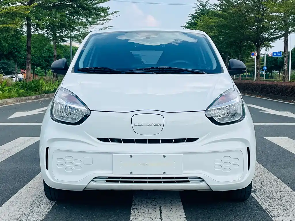Roewe Clever — фото 2