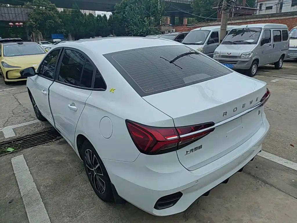Roewe i5 — фото 5