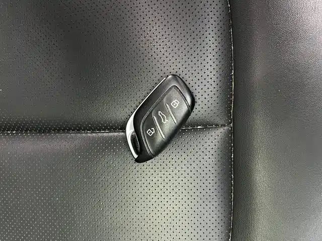 Roewe i6 MAX — фото 20