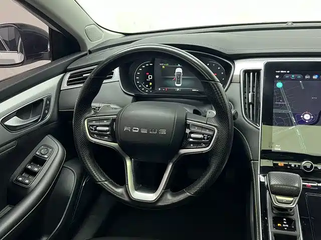 Roewe i6 MAX — фото 10