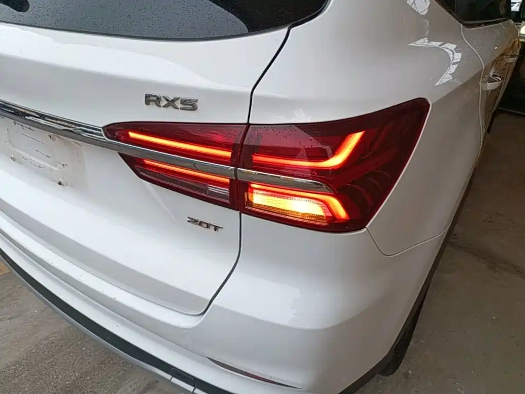 Roewe RX5 — фото 8