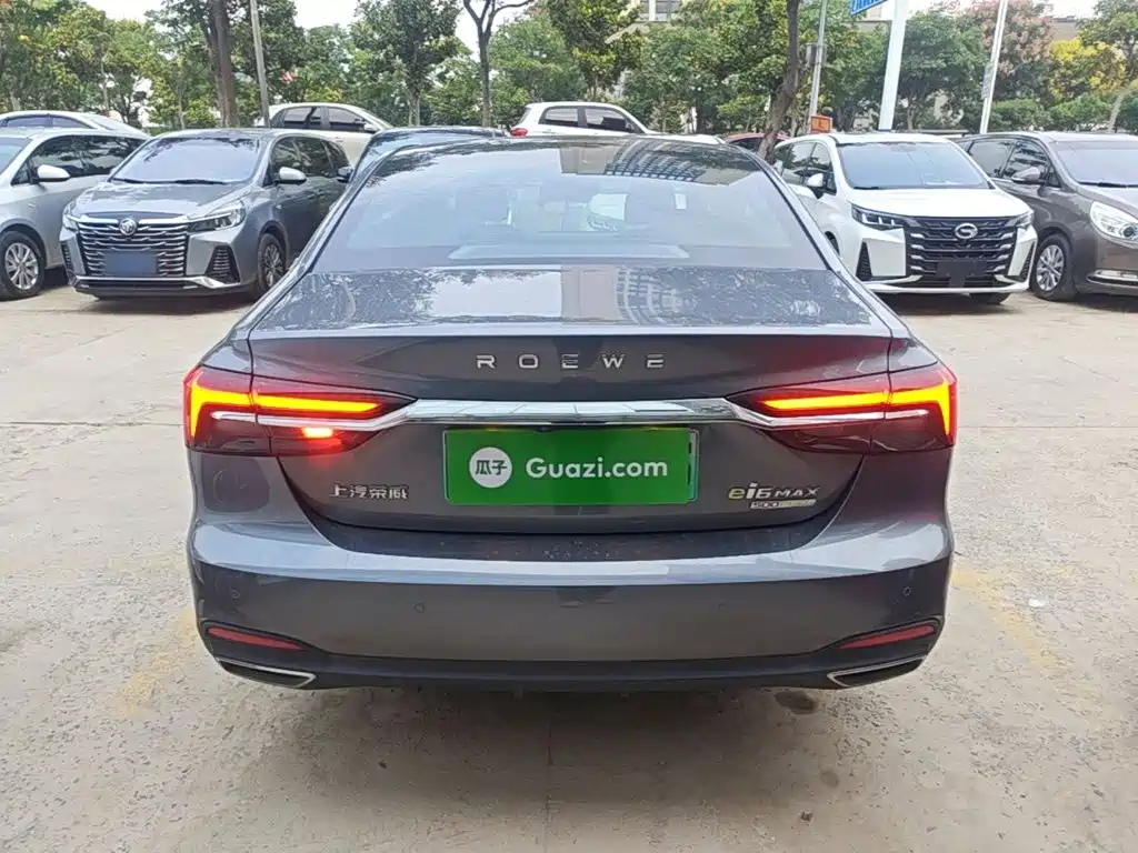 Roewe i6 MAX New Energy — фото 6