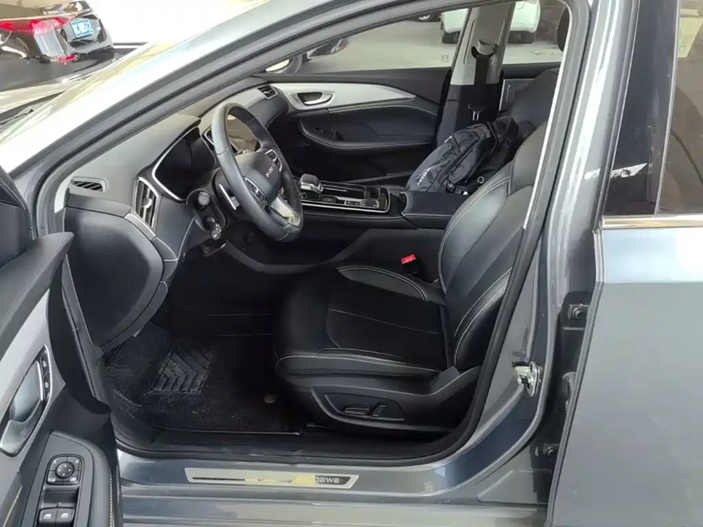 Roewe i6 MAX — фото 11