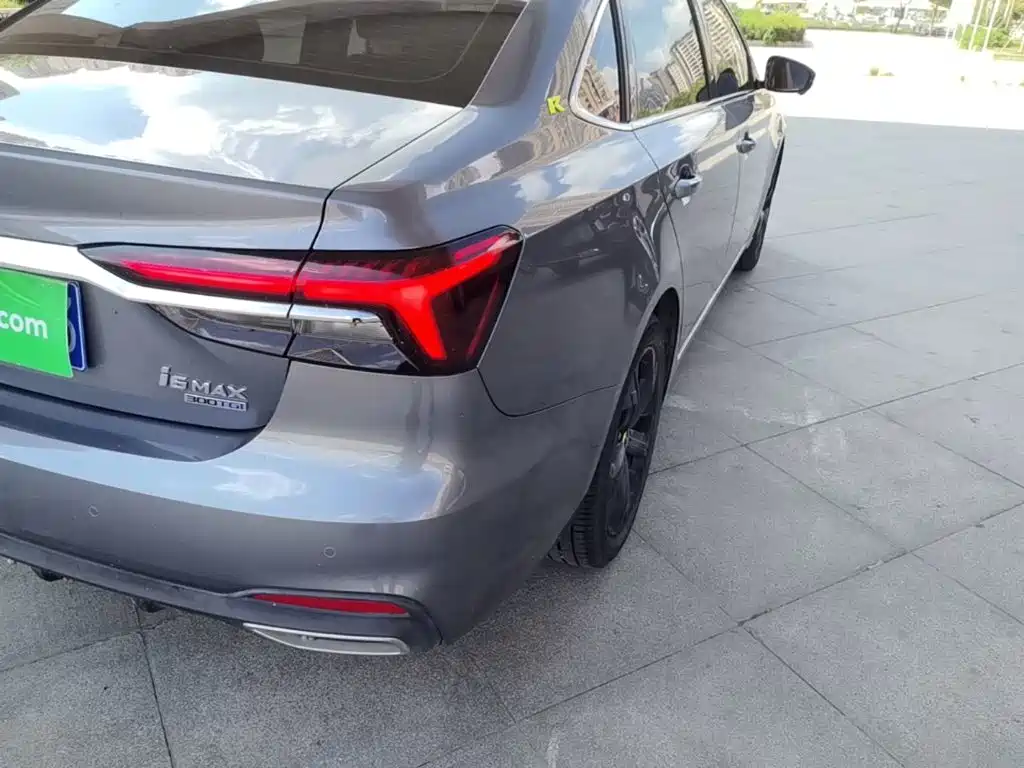 Roewe i6 MAX — фото 24