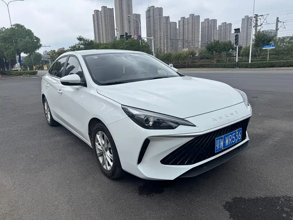 Roewe i5 — фото 3