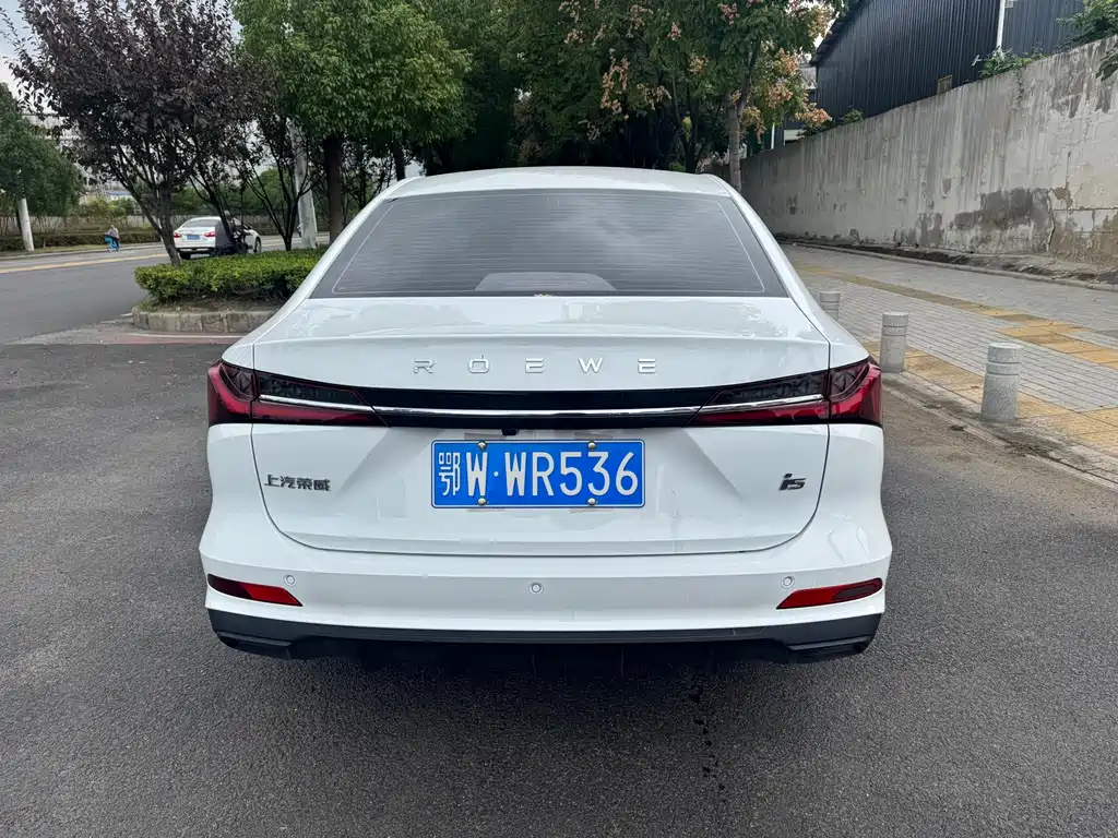 Roewe i5 — фото 5