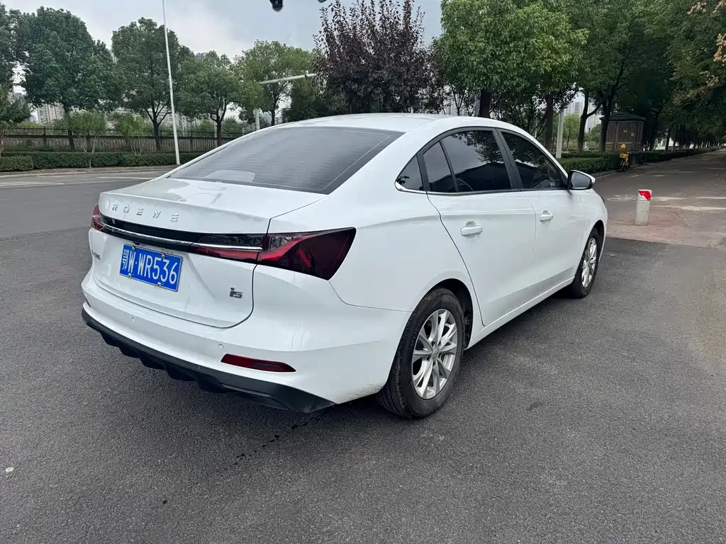 Roewe i5 — фото 6