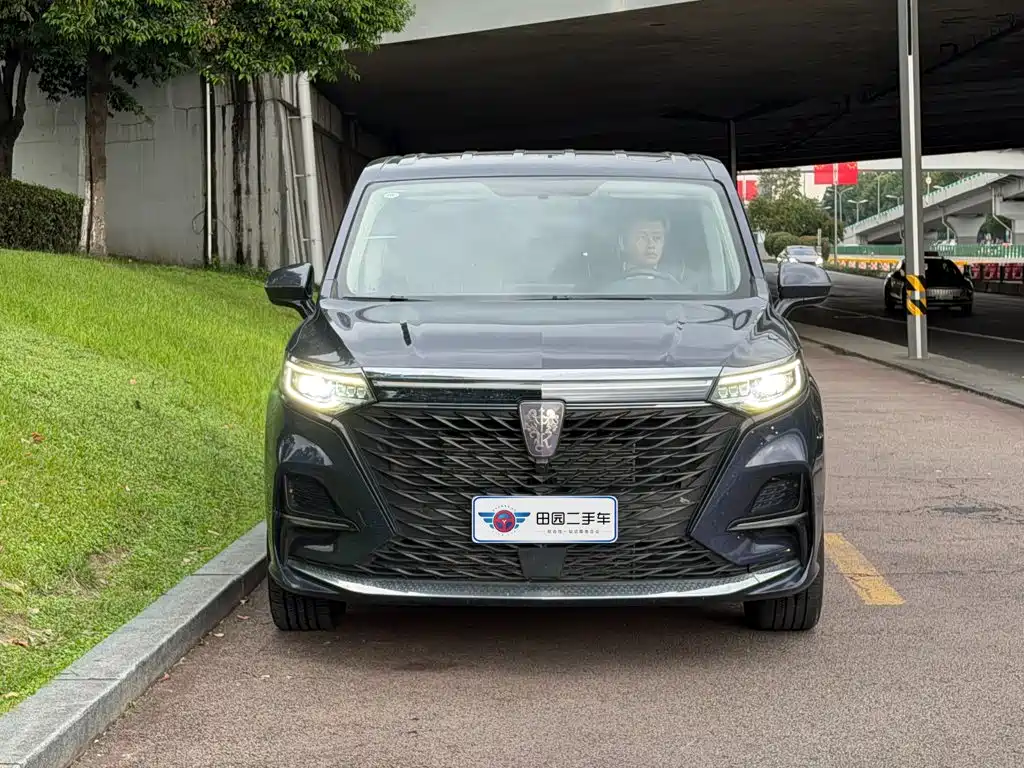 Roewe iMAX8 — фото 2