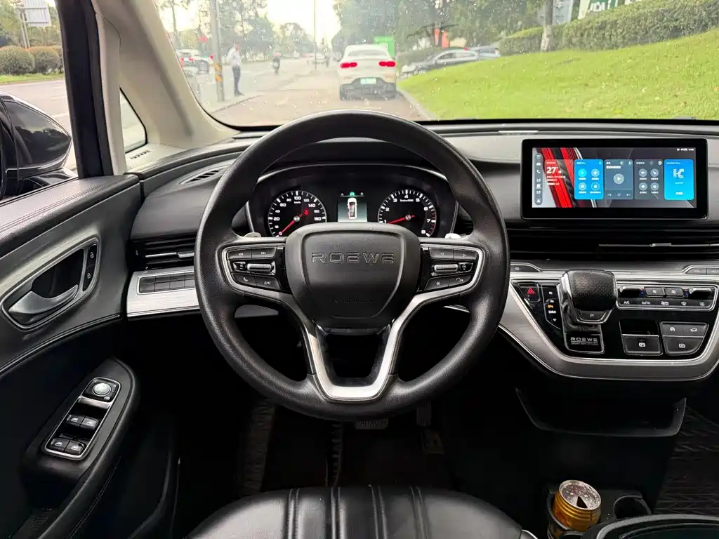Roewe iMAX8 — фото 13