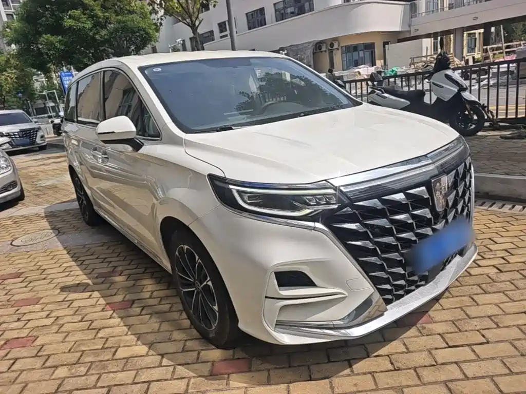 Roewe iMAX8 — фото 4
