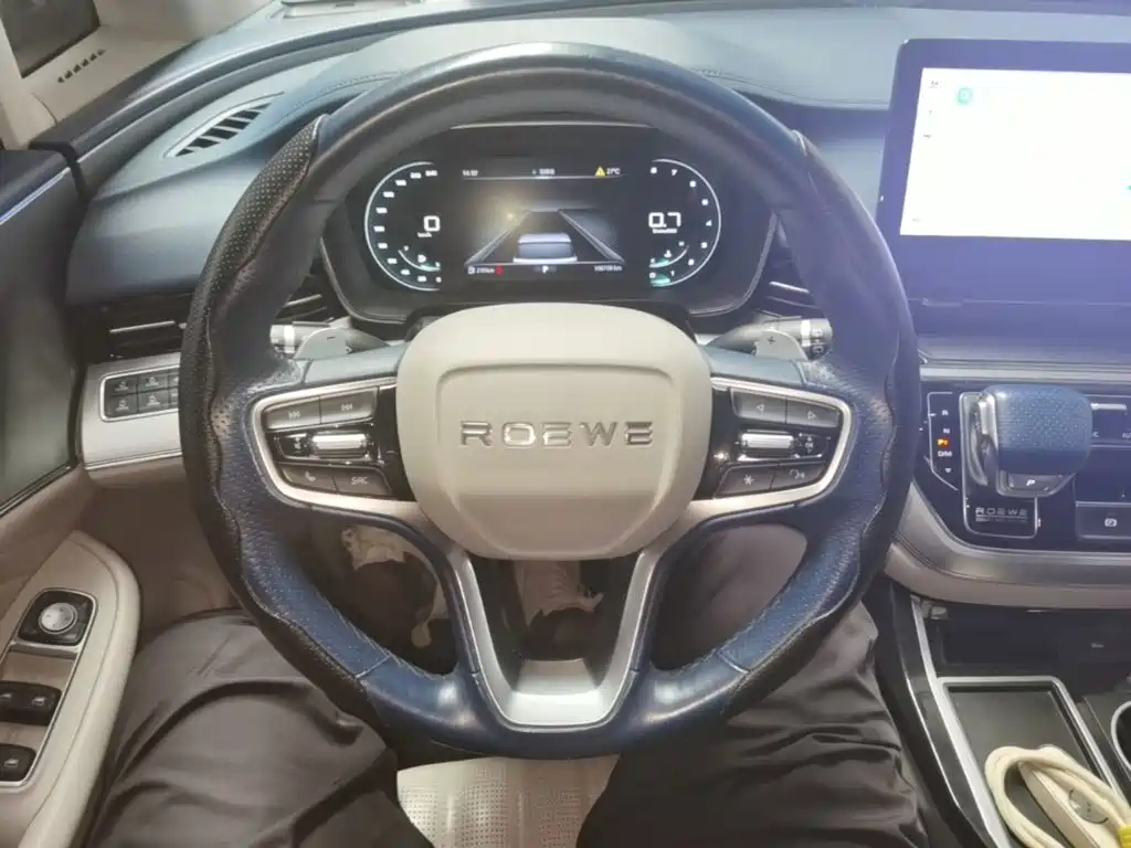 Roewe iMAX8 — фото 11