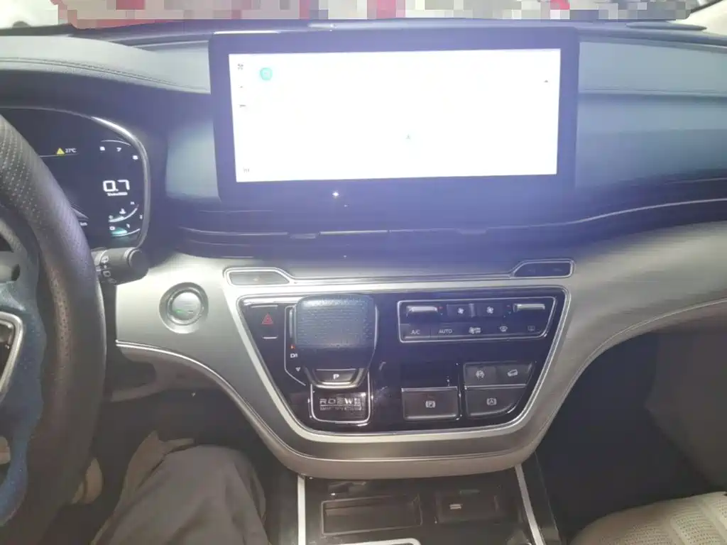 Roewe iMAX8 — фото 13