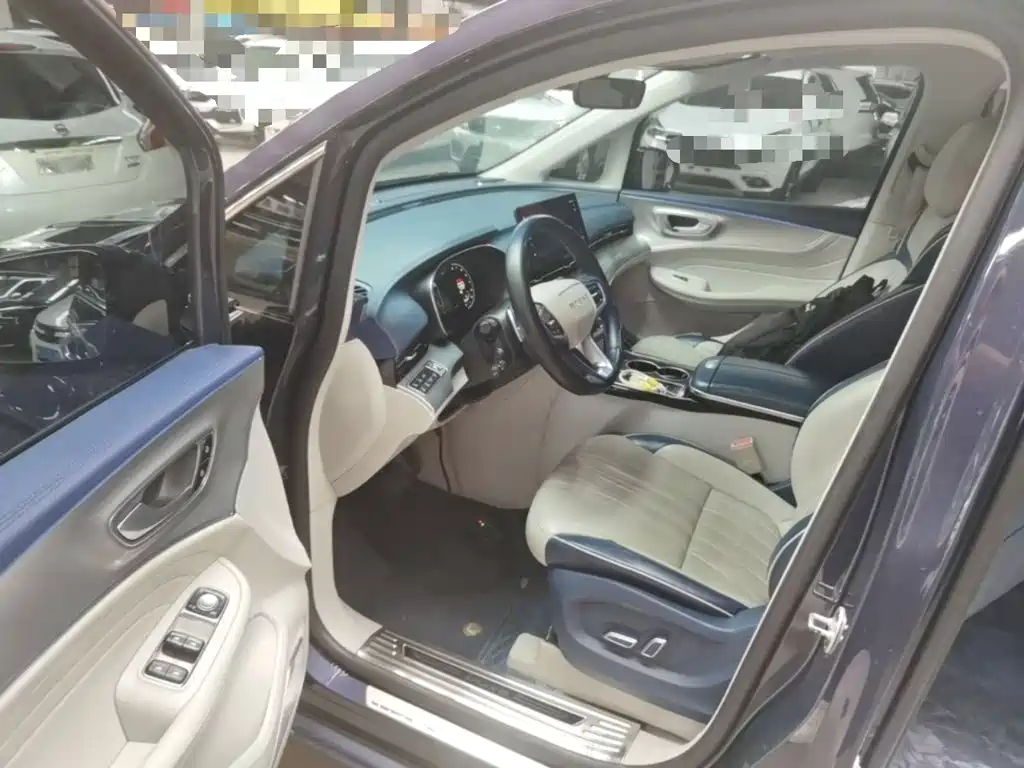 Roewe iMAX8 — фото 16