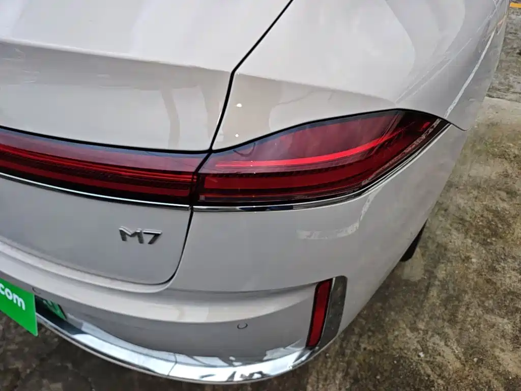 Roewe M7 DMH — фото 8