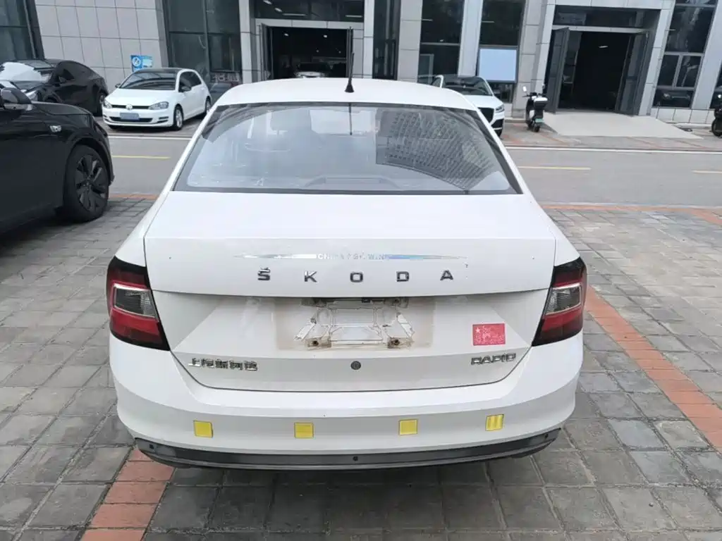 Skoda Rapid — фото 4
