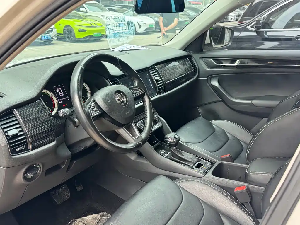 Skoda Kodiaq — фото 4