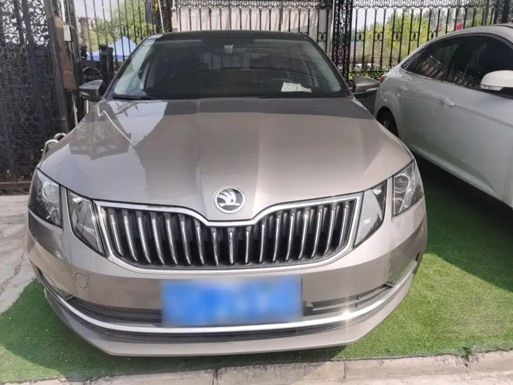 Skoda Octavia — фото 3