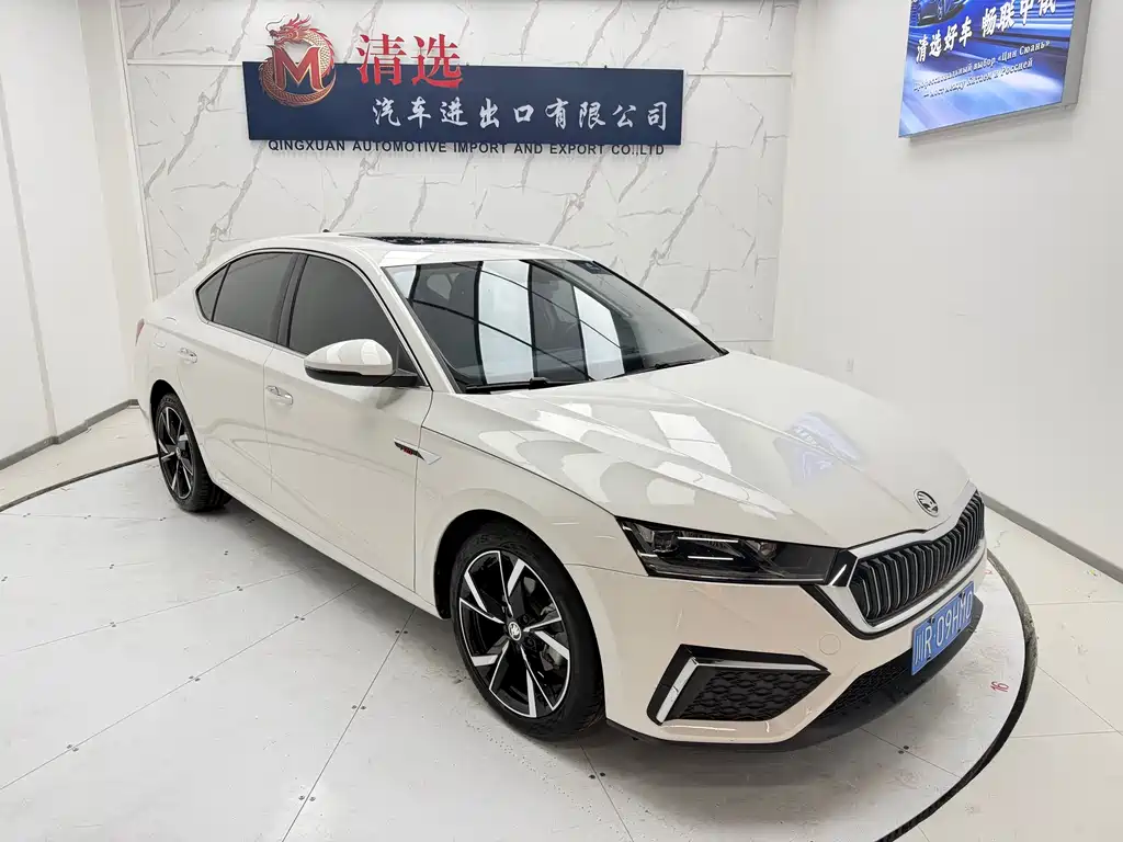 Skoda Octavia — фото 3