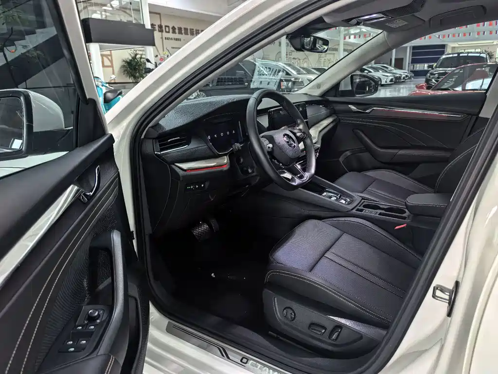 Skoda Octavia — фото 10