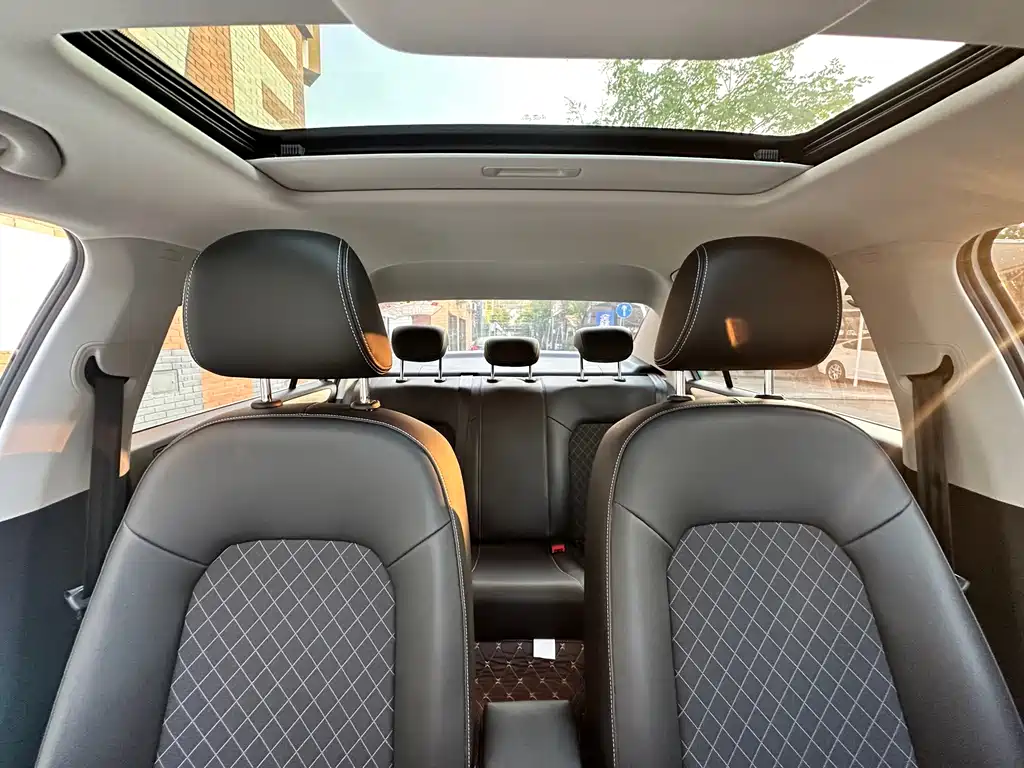 Skoda Rapid — фото 20