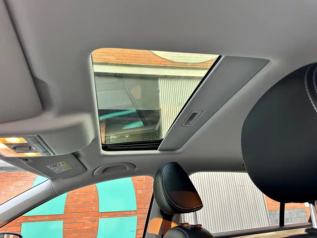 Skoda Rapid — фото 32