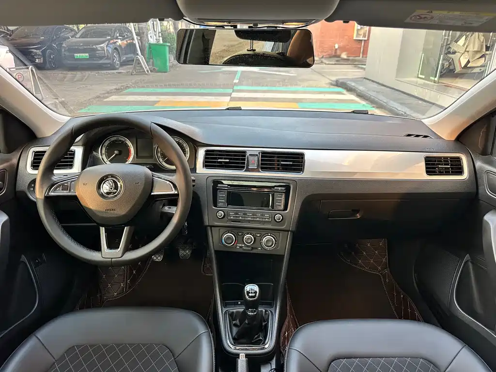 Skoda Rapid — фото 6