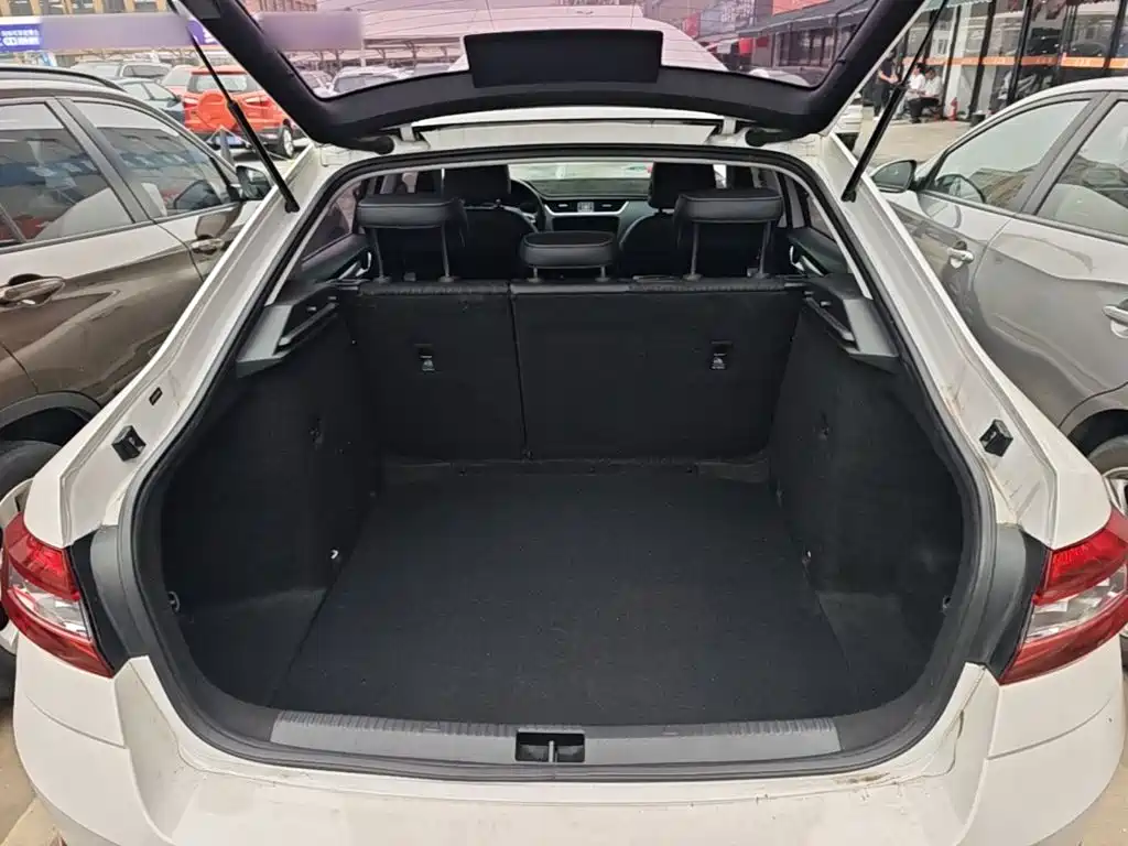 Skoda Octavia — фото 19