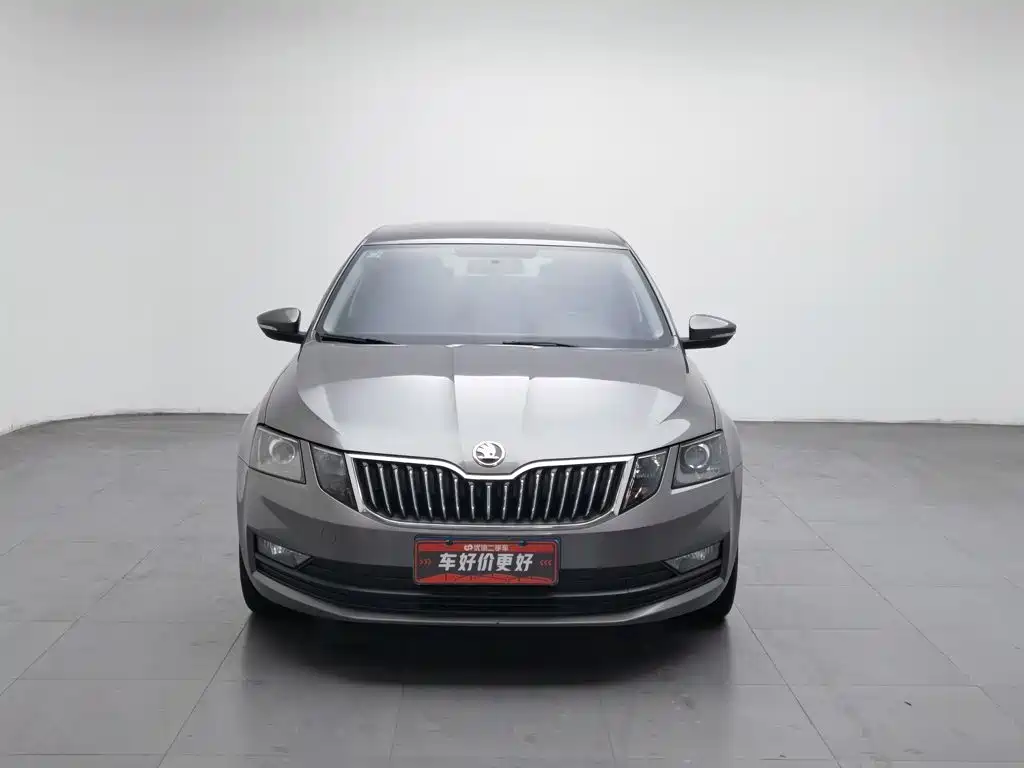 Skoda Octavia — фото 3