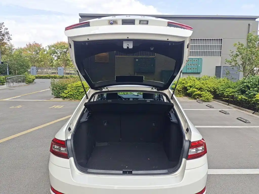 Skoda Octavia — фото 19