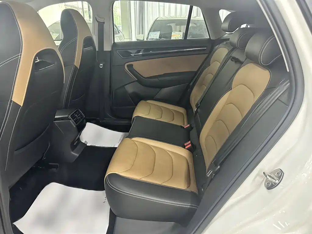 Skoda Kodiaq GT — фото 15