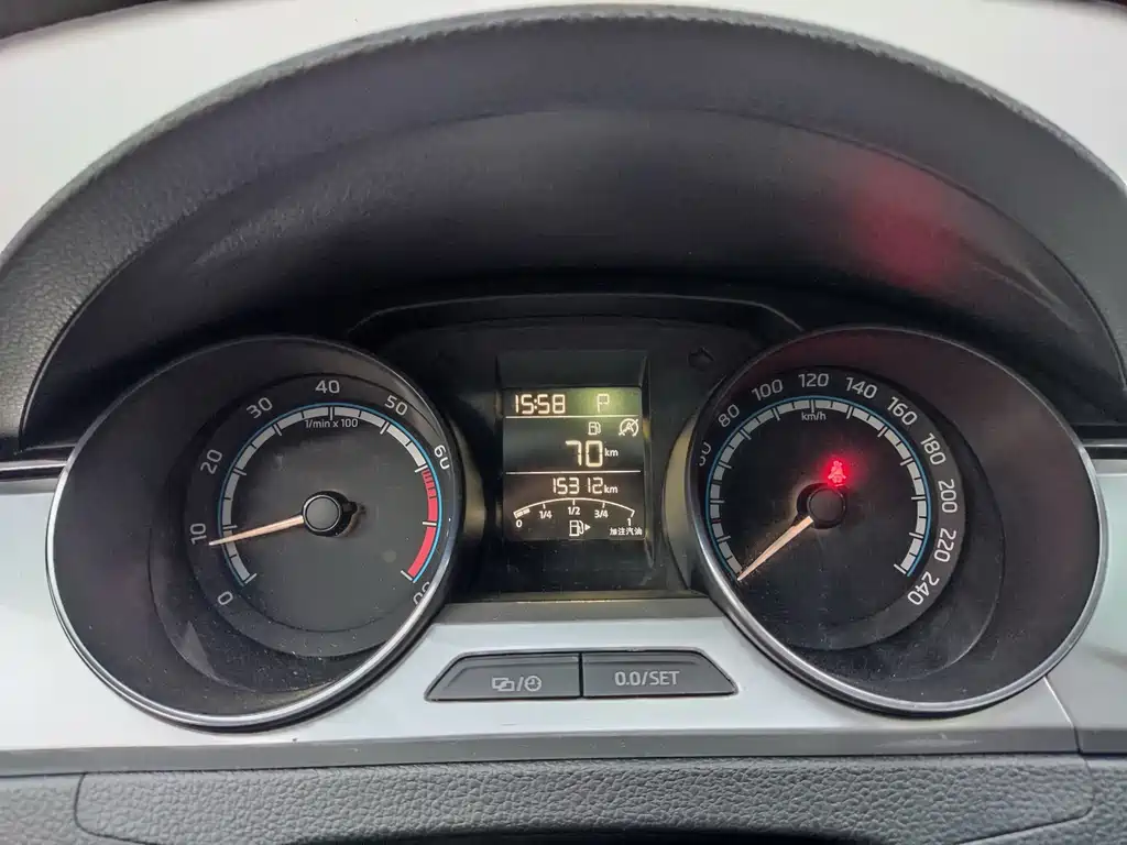 Skoda Rapid — фото 10