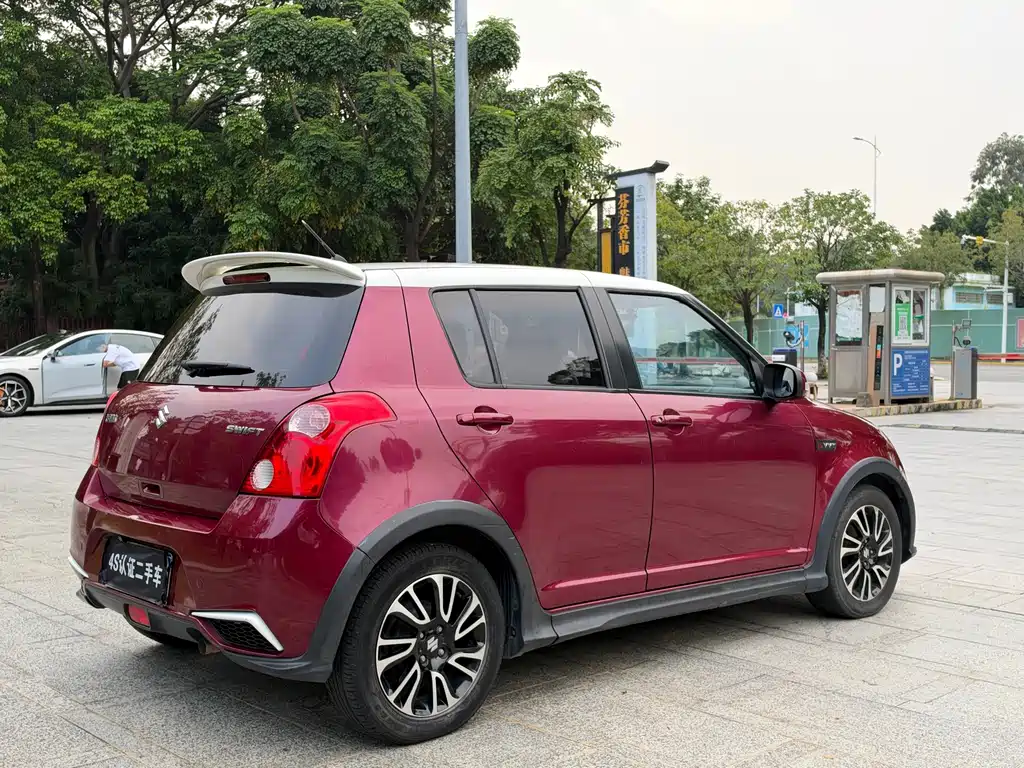 Suzuki Swift — фото 4