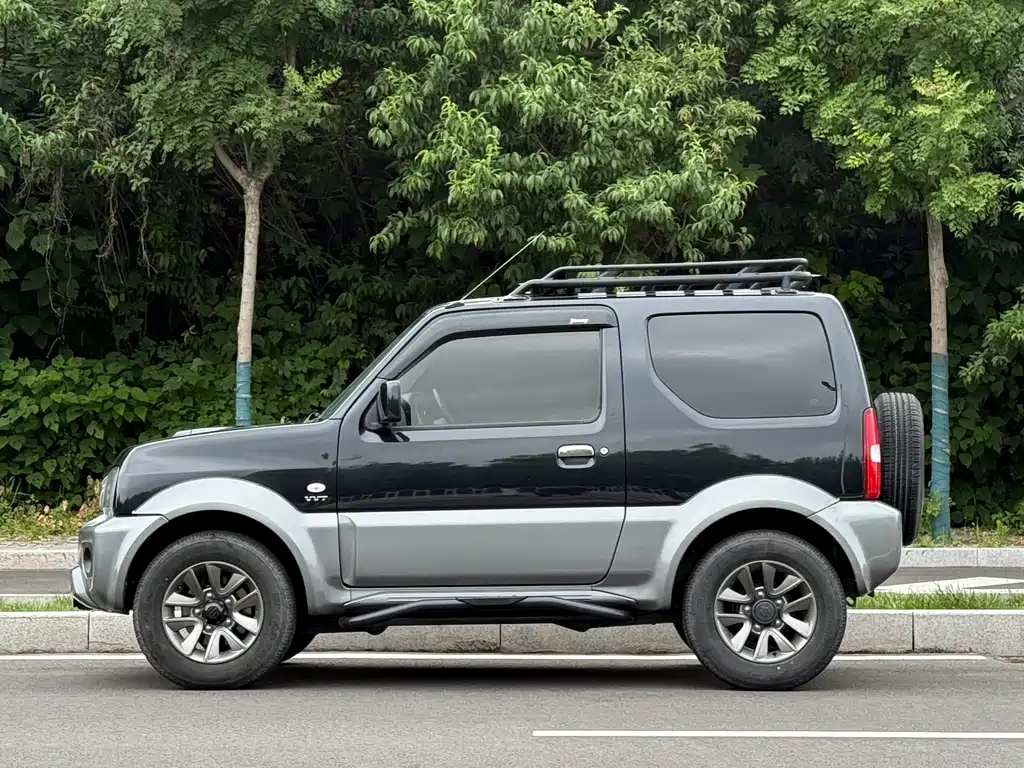 Suzuki Jimny — фото 5