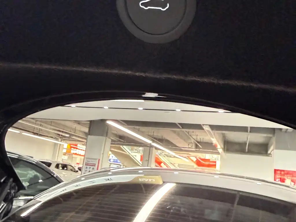 Tesla Model 3 — фото 11