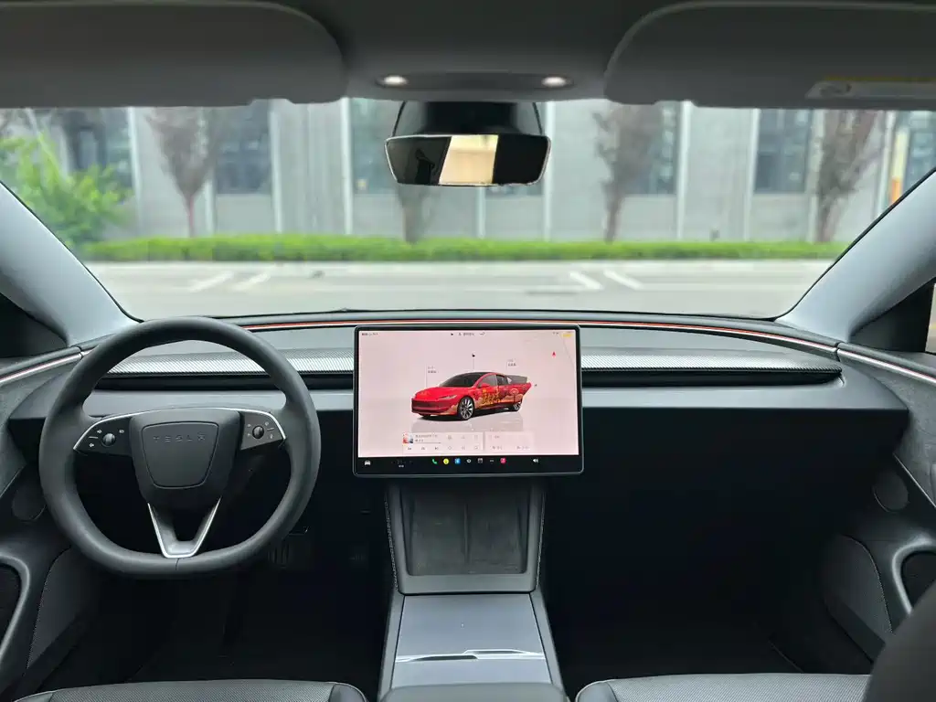 Tesla Model 3 — фото 6