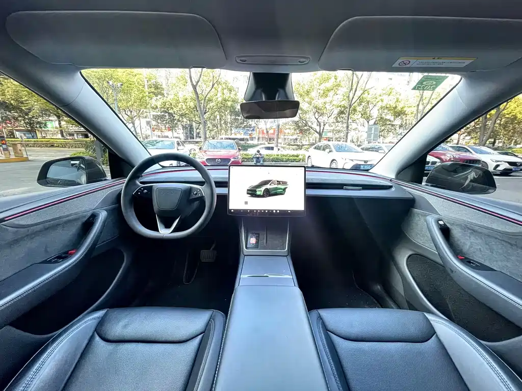 Tesla Model Y — фото 8