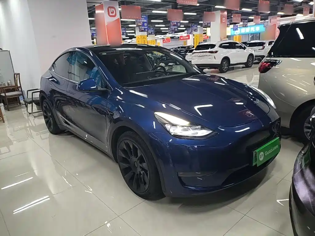 Tesla Model Y — фото 4