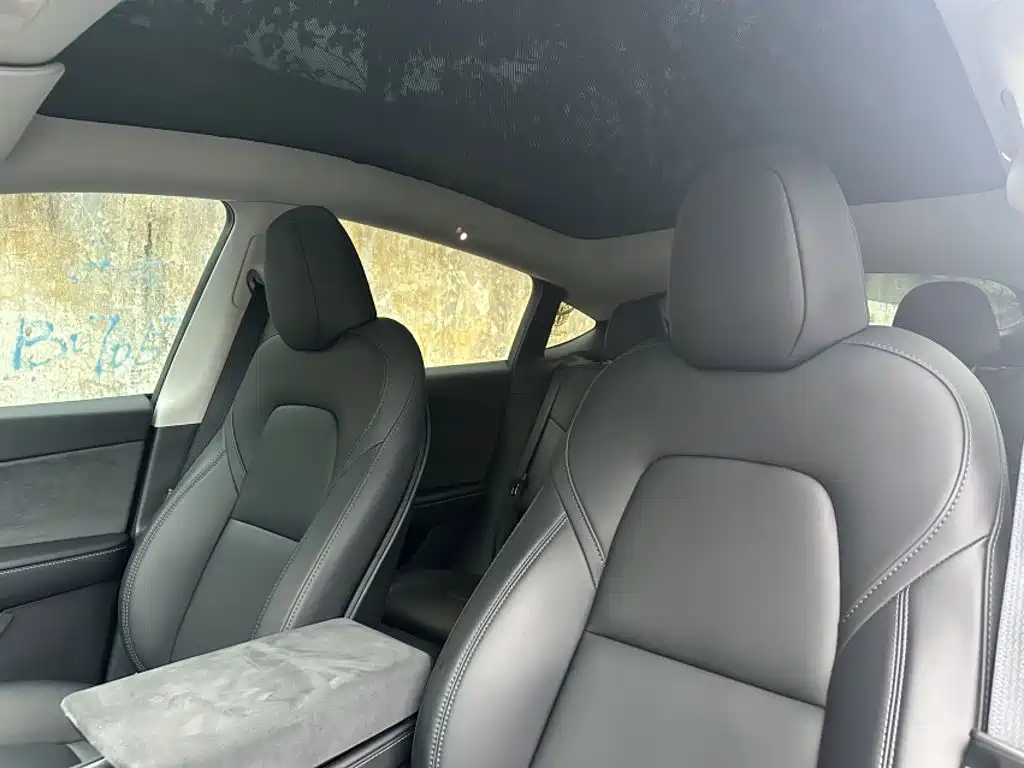 Tesla Model Y — фото 22