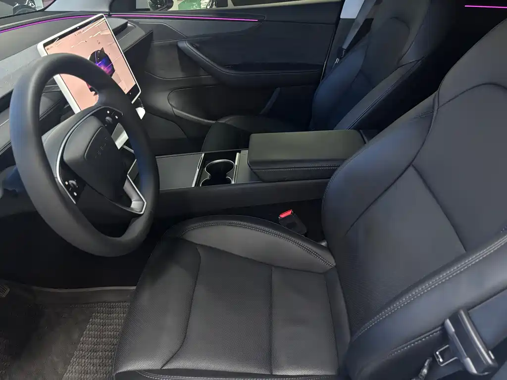 Tesla Model Y — фото 4