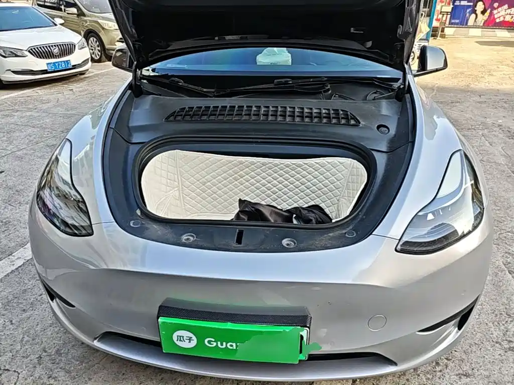Tesla Model Y — фото 20