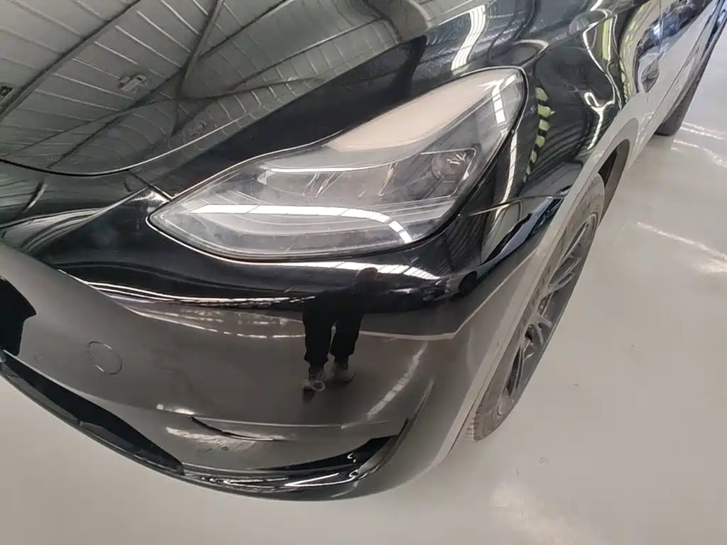 Tesla Model Y — фото 24