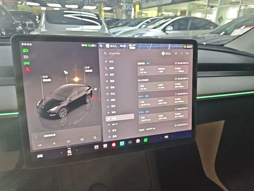 Tesla Model Y — фото 13