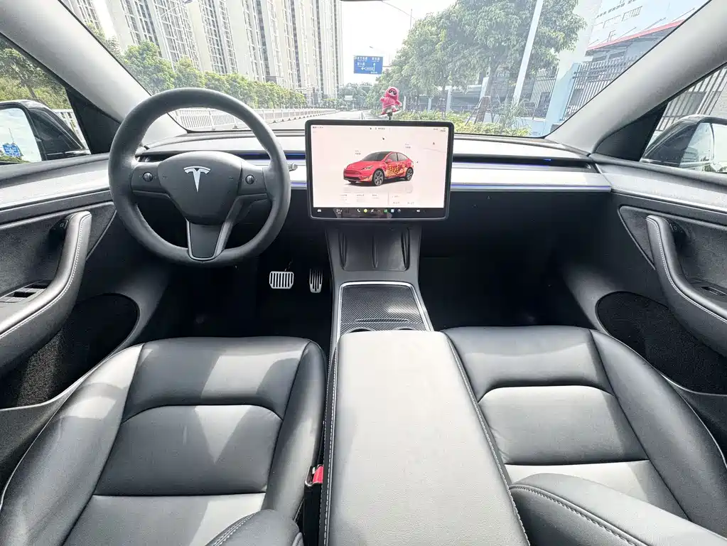 Tesla Model Y — фото 7